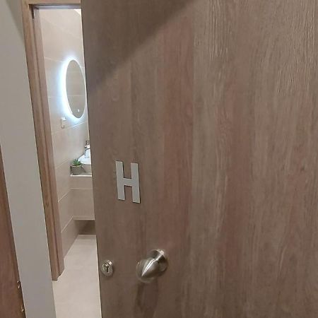 Apartments Vouliagmenis Ave 126 Atenas Exterior foto